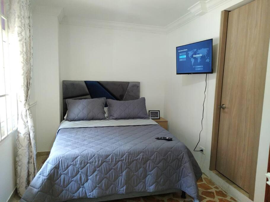 Aparta-estudio Laureles 76 Apartment Medellin